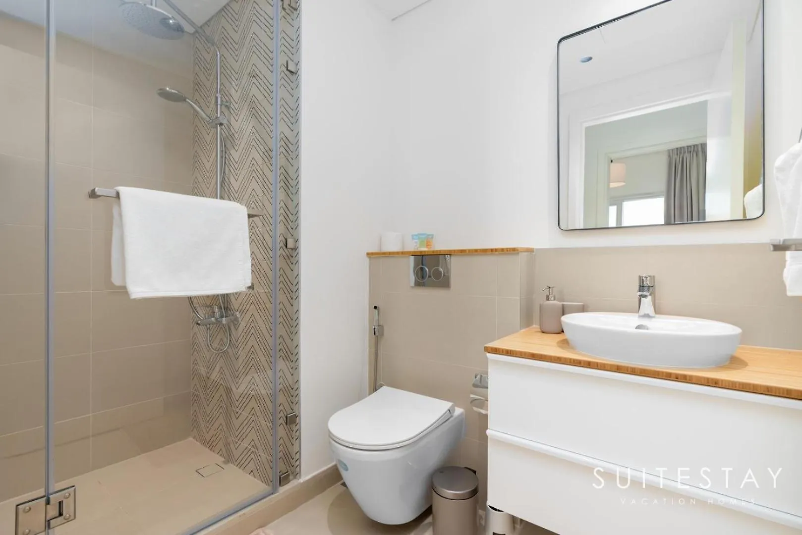 Apartment Chic Bright One Bedroom Suite Dubai